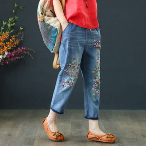 Retro Style Embroidered Loose Jeans