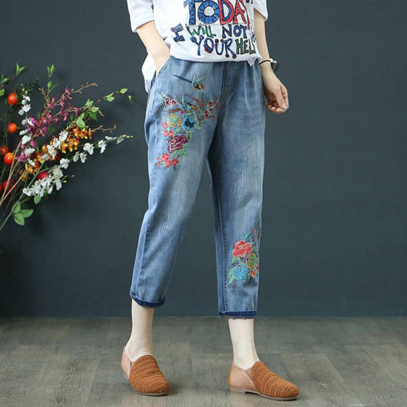 Retro Style Embroidered Loose Jeans