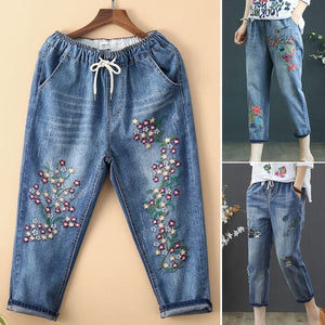 Retro Style Embroidered Loose Jeans